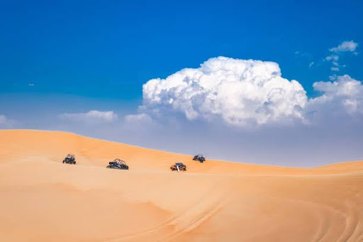 Red Dune Roar: Dubai Buggy Thrills Await