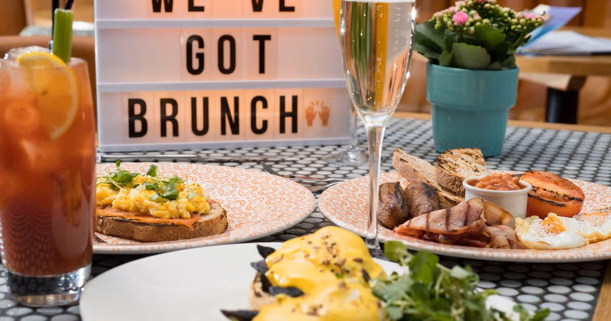10 Must-Visit Brunch Places for Food Lovers 